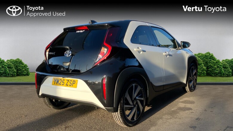 Toyota Aygo X 1.0 VVT-i Edge 5dr Auto Petrol Hatchback